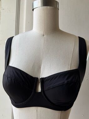 Victoria’s Secret Essential Full-Coverage Bikini Top 32 D